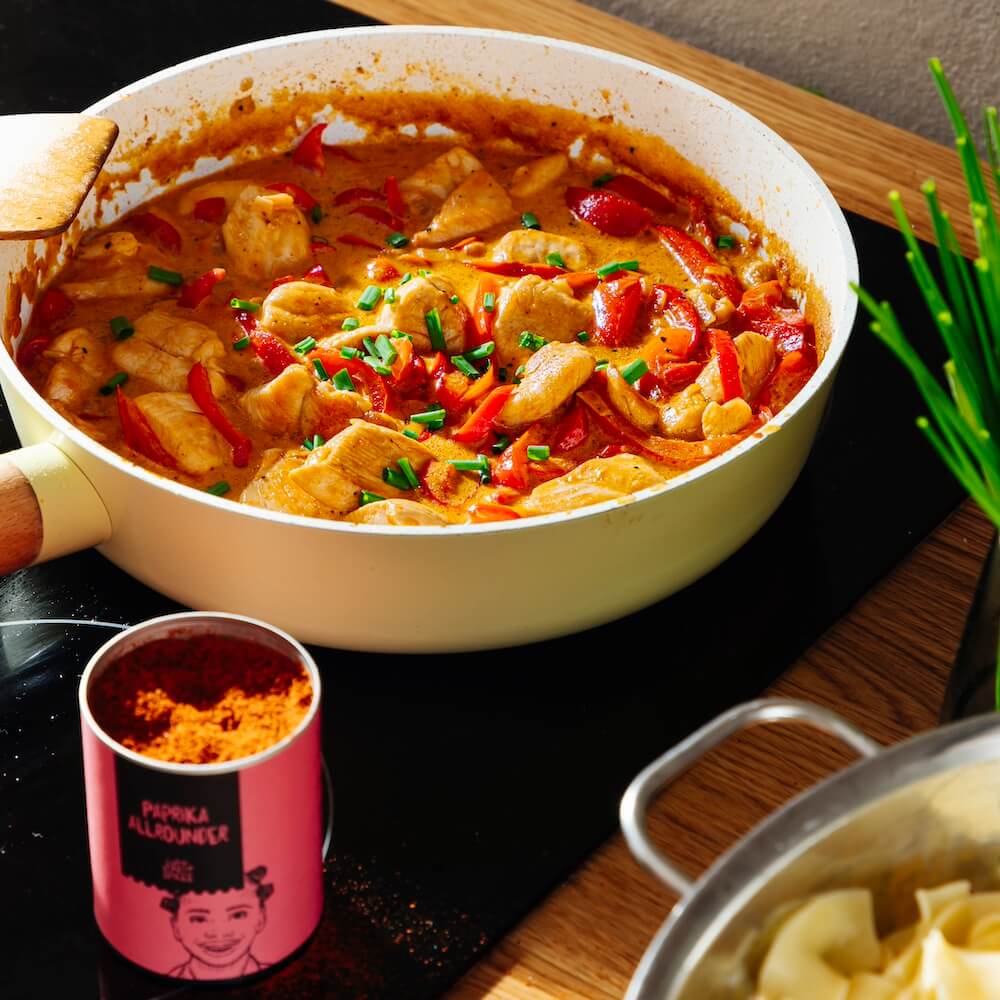 Paprika Sahne H Hnchen Mit Bandnudeln Rezept Just Spices