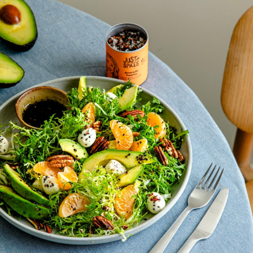 Winterlicher Avocado Salat 