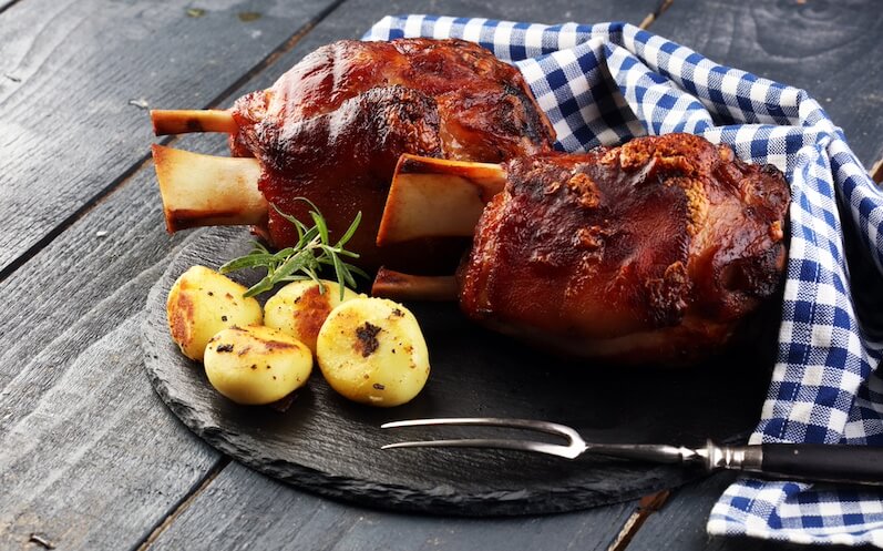 Schweinshaxe 